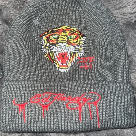 Ed Hardy Olive Beanie with Tiger Design - Picture 4 of 4